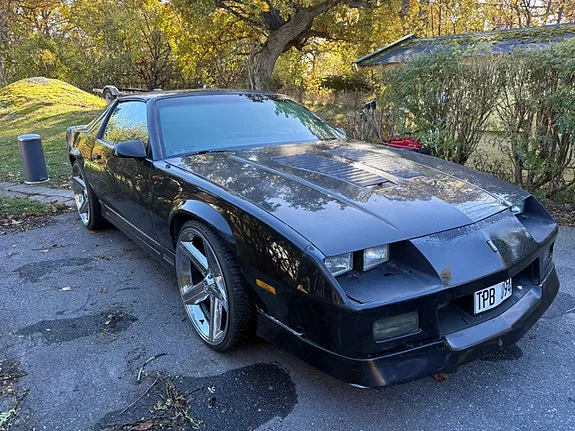 Chevrolet Camaro 1987 photo 4