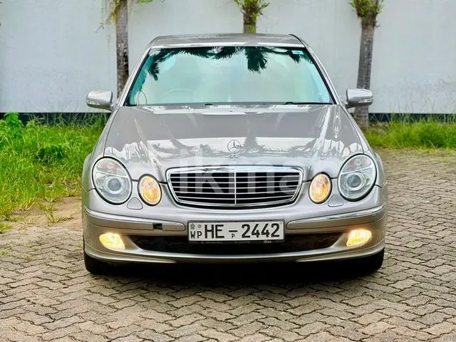 Mercedes-Benz E240 2002 photo 4