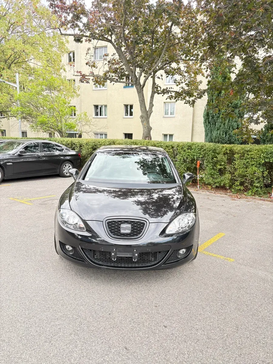 Seat Leon 2007 photo 2