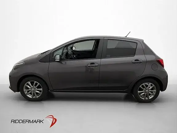 Toyota Yaris 2017 photo 2