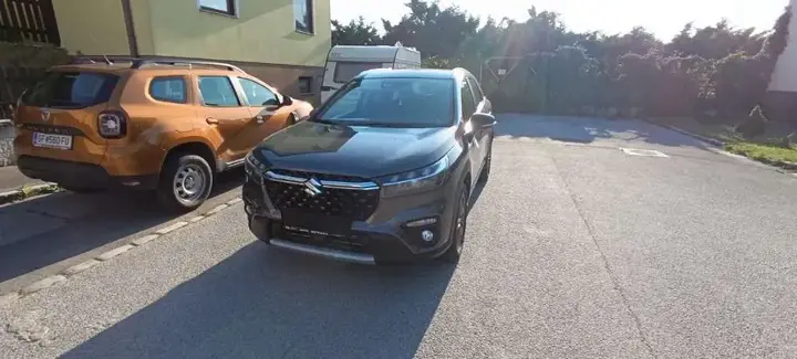 Suzuki S-Cross