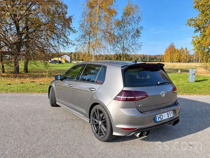 Volkswagen Golf R 2017 photo 4