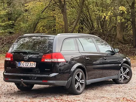 Opel Vectra 2005 photo 2
