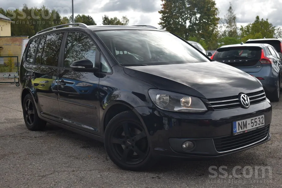 Volkswagen Touran 2013 photo 4