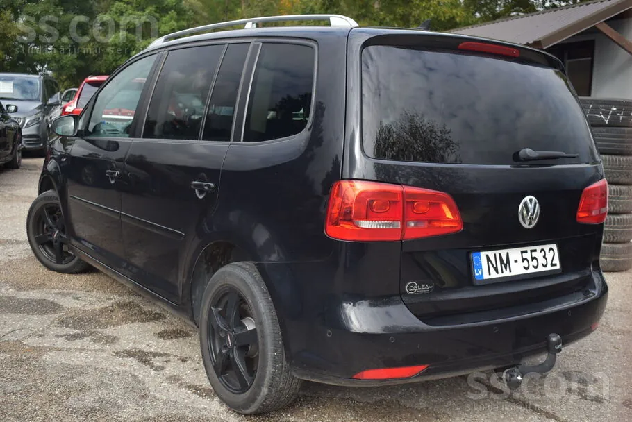 Volkswagen Touran 2013 photo 3