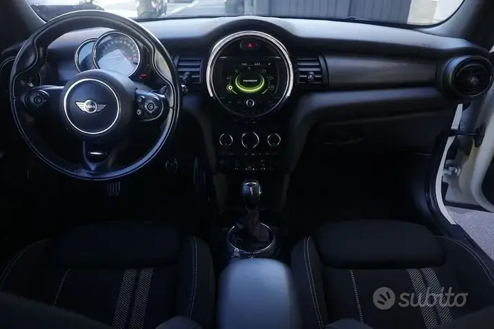 Mini Mini Cooper 2016 photo 2