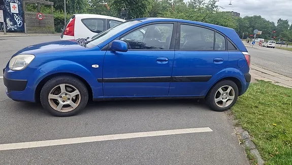 Kia Rio 2007 photo 2