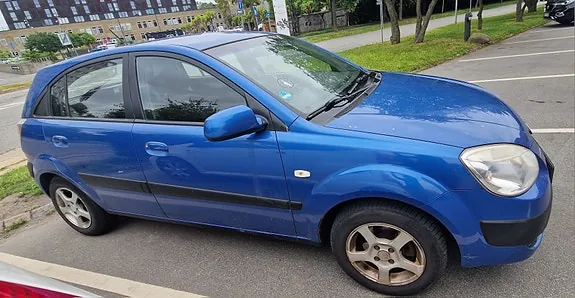 Kia Rio 2007 photo 4