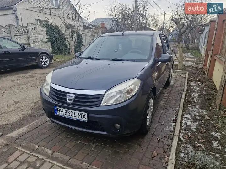 Dacia Sandero 2009 photo 2