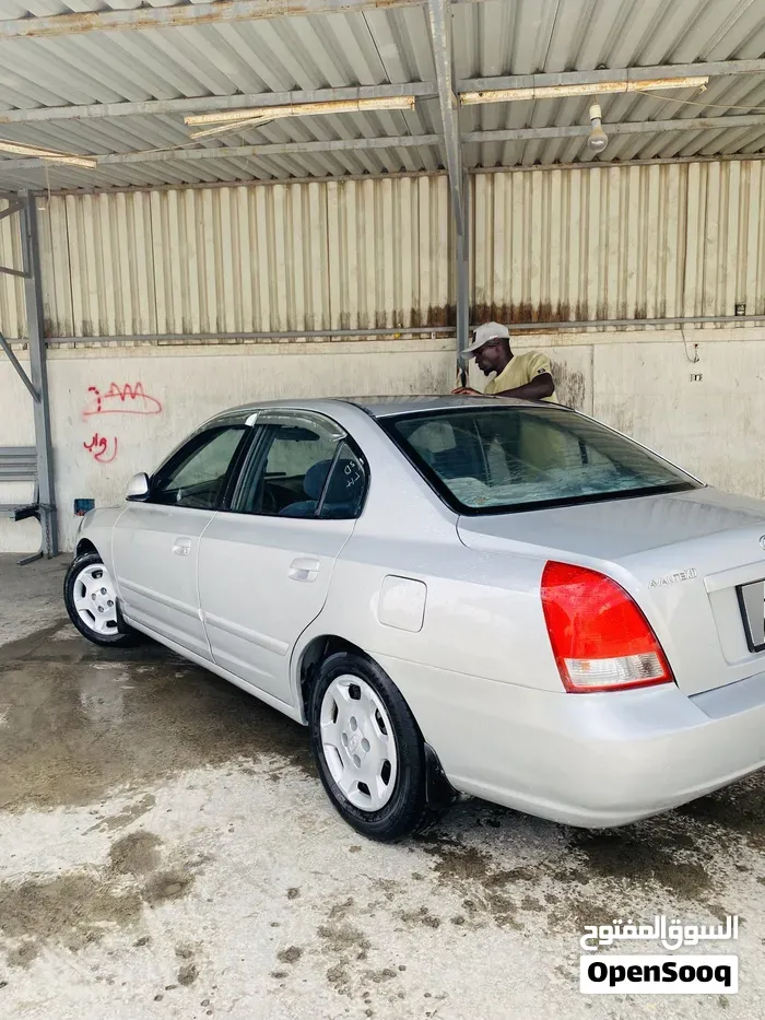 Hyundai Avante 2000 photo 2