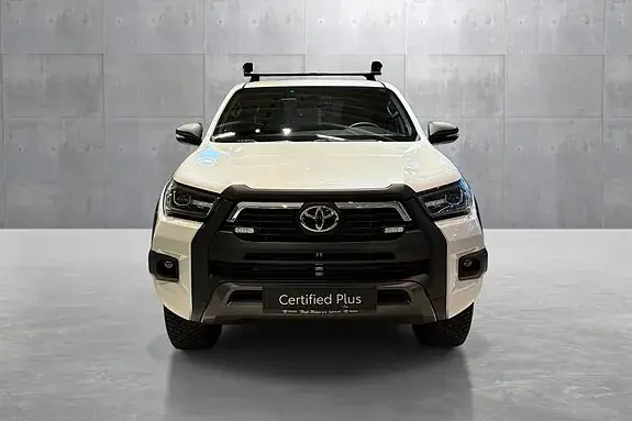 Toyota Hilux 2025 photo 2