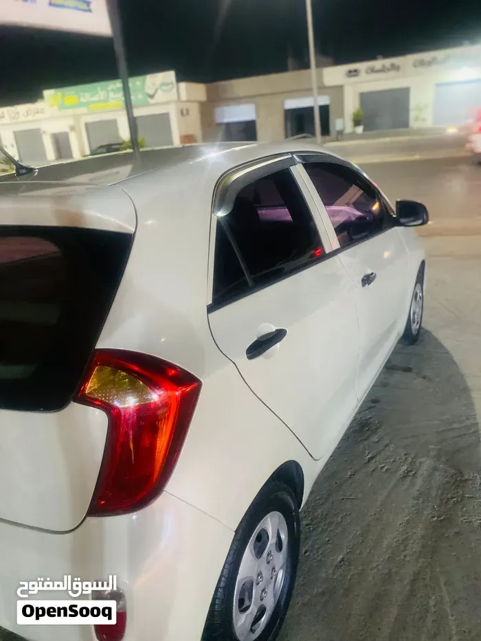 Kia Picanto 2012 photo 2