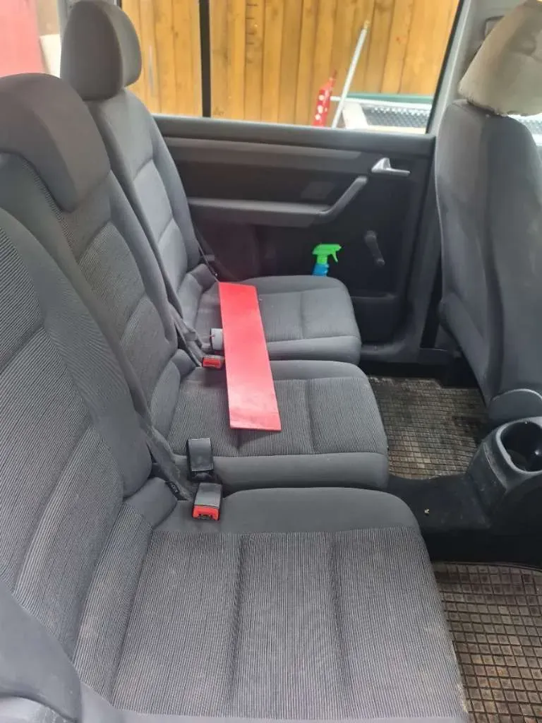 Volkswagen Touran 2009 photo 3