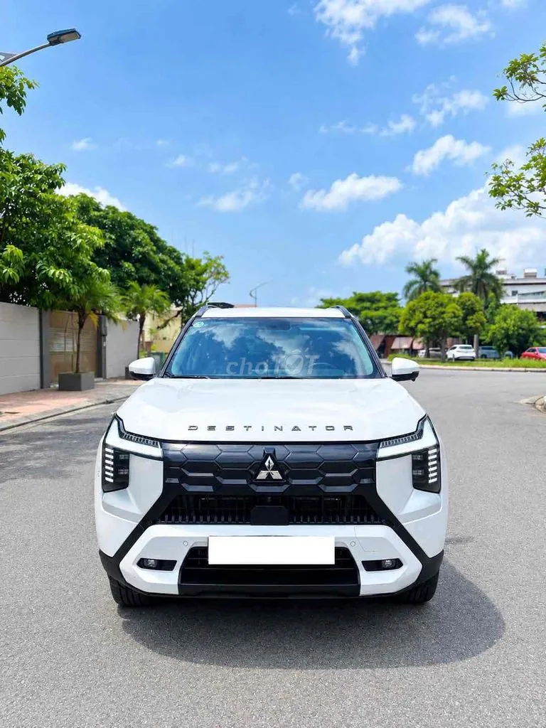 Mitsubishi Destinator 2026 photo 2