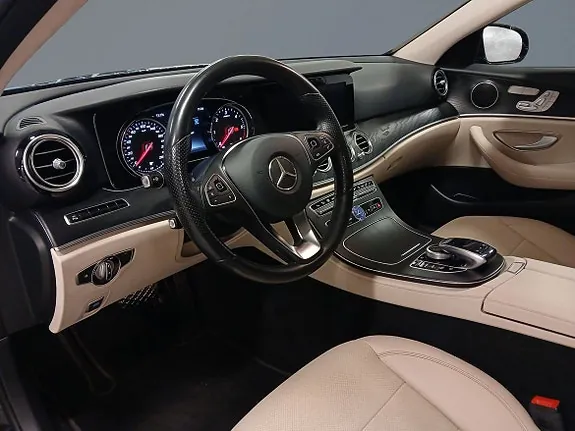 Mercedes-Benz E220 2018 photo 4
