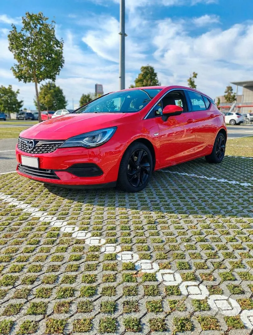 Opel Astra 2020 photo 2