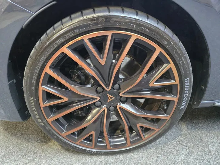 Cupra Leon 2024 photo 2