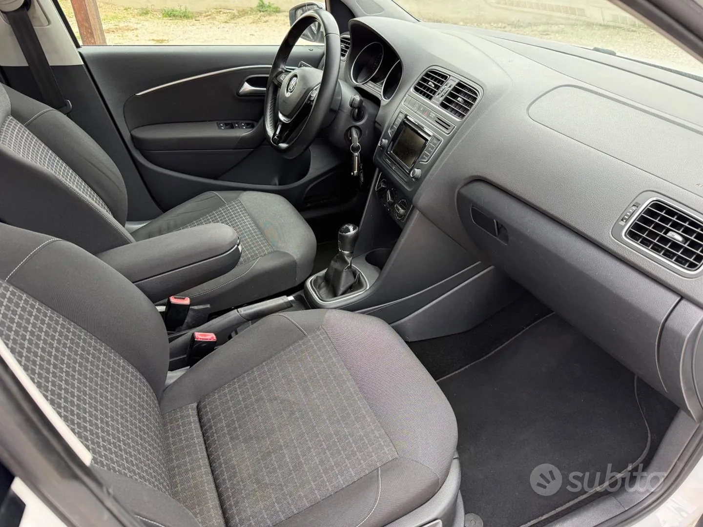 Volkswagen Polo 2014 photo 3