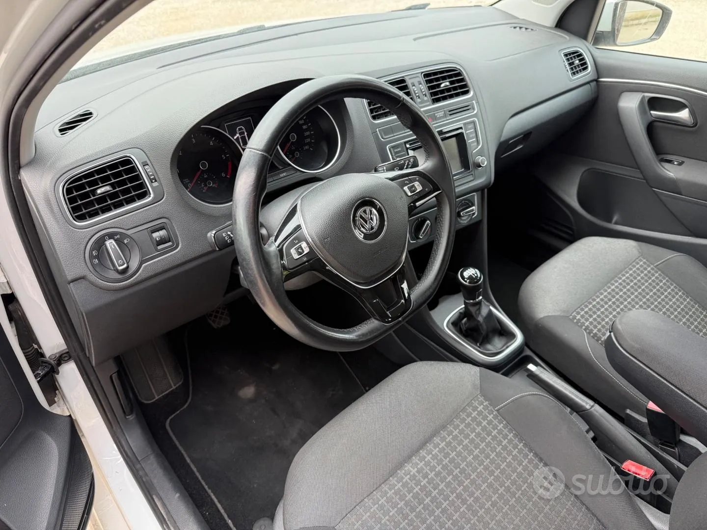 Volkswagen Polo 2014 photo 5