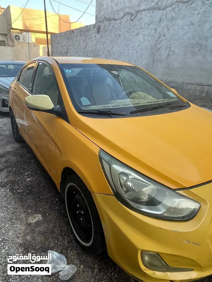 Hyundai Accent 2013 photo 2