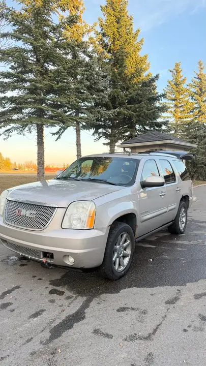 GMC Yukon 2007 photo 2