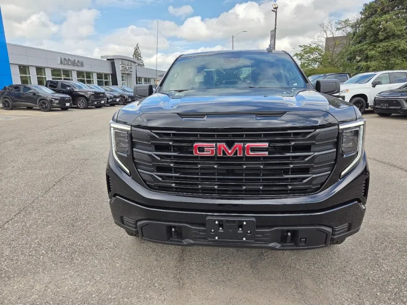 GMC Sierra 1500 2026 photo 2