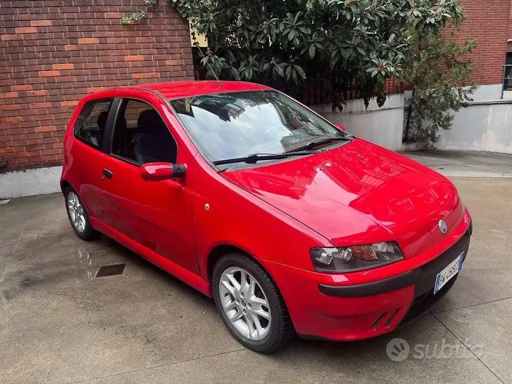 Fiat Punto 2001 photo 4