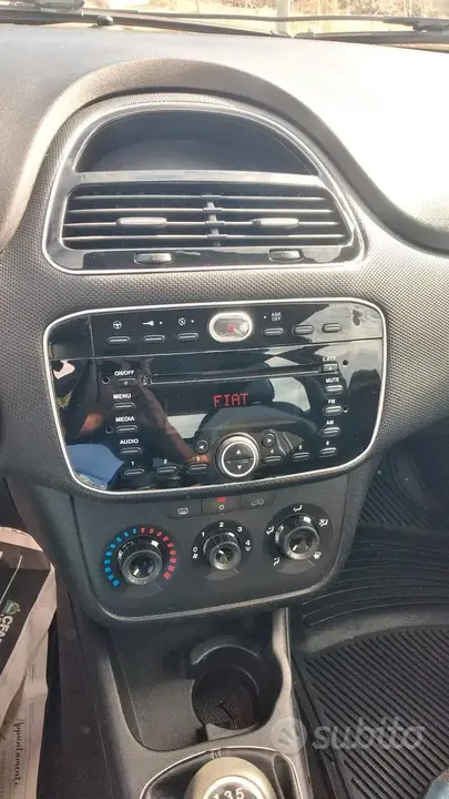 Fiat Punto Evo 2011 photo 5