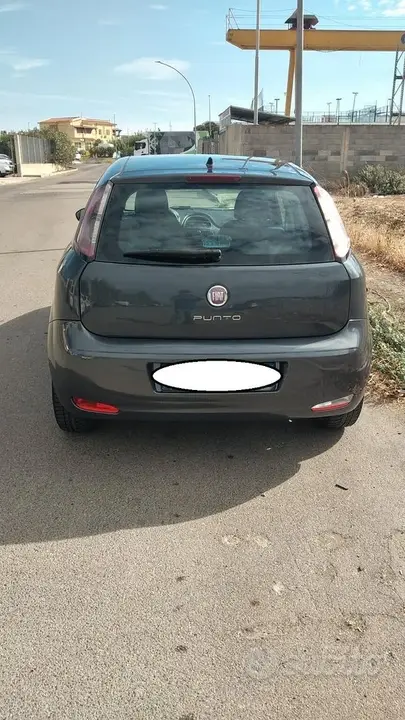Fiat Punto Evo 2011 photo 3