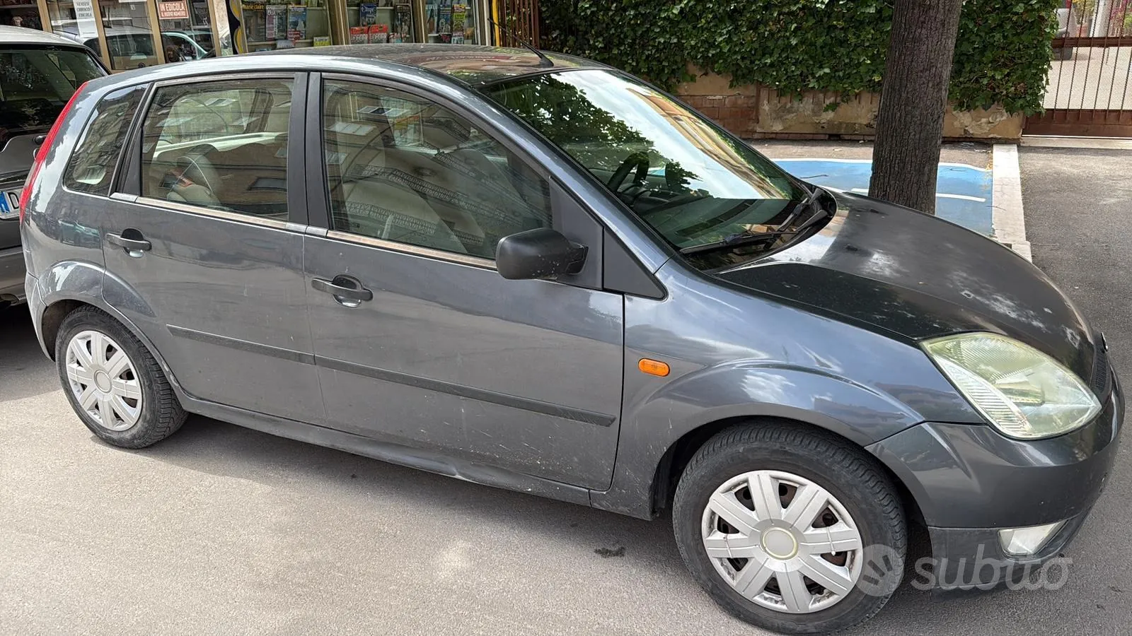 Ford Fiesta 2004 photo 3
