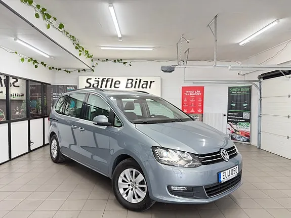 Volkswagen Sharan 2012 photo 2