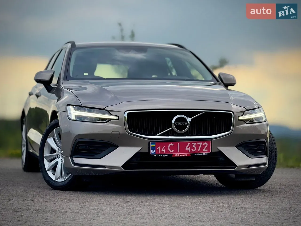 Volvo V60 2021 photo 3