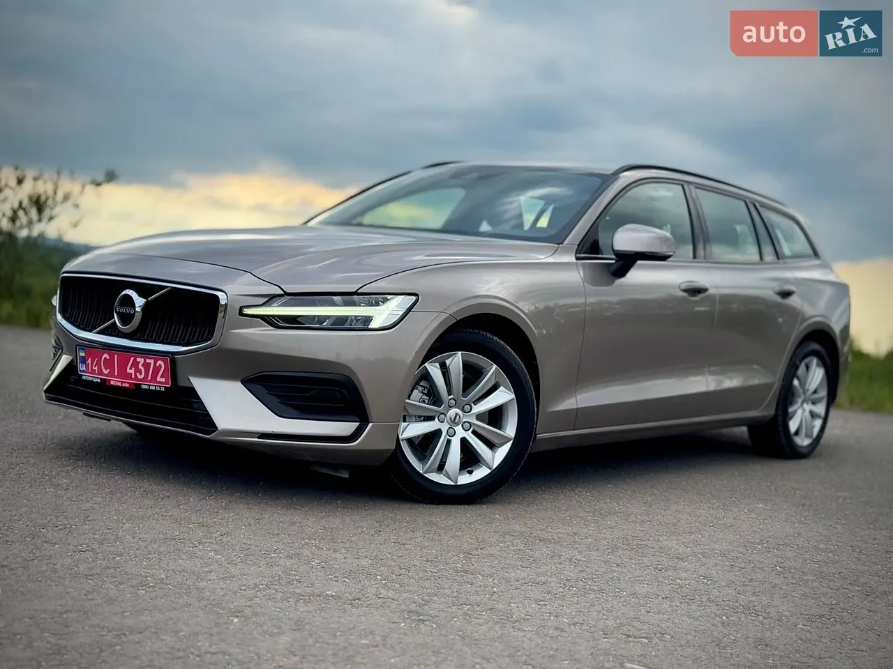 Volvo V60 2021 photo 5