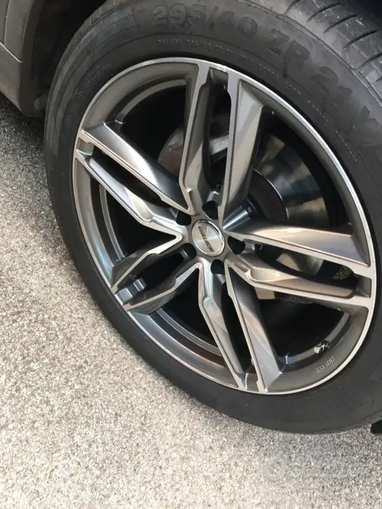 Audi Q7 2015 photo 2