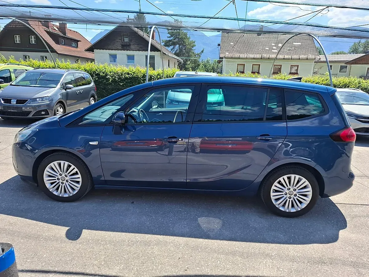 Opel Zafira 2016 photo 3
