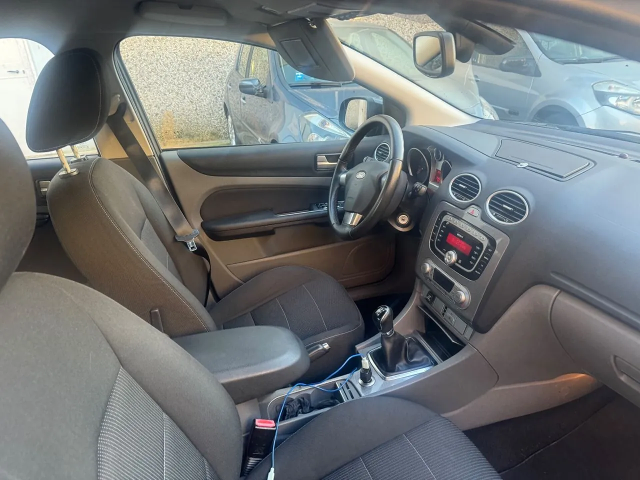 Ford Focus 2009 photo 4