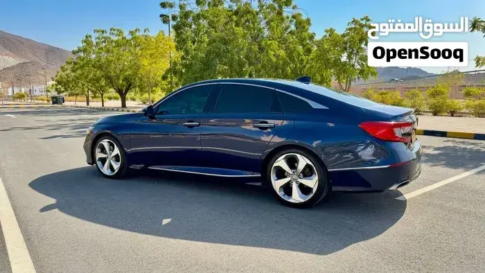 Honda Accord 2018 photo 2