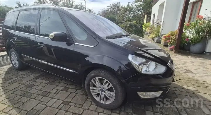 Ford Galaxy 2014 photo 3