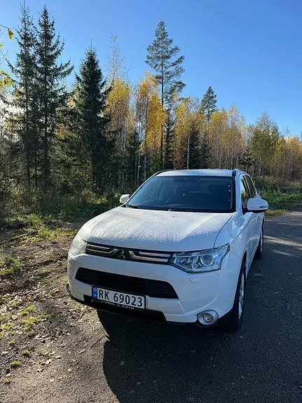 Mitsubishi Outlander 2013 photo 4