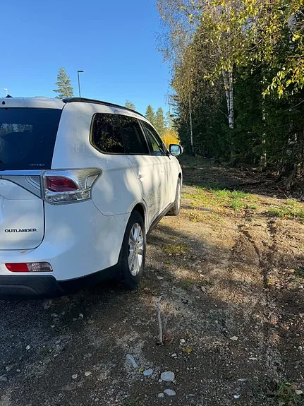 Mitsubishi Outlander 2013 photo 2