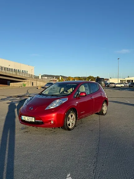 Nissan Leaf 2013 photo 3