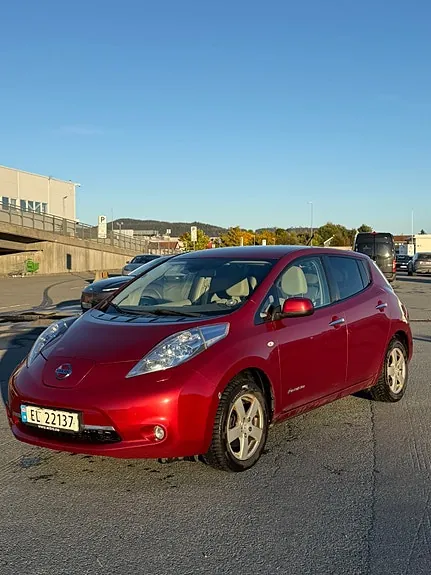 Nissan Leaf 2013 photo 4
