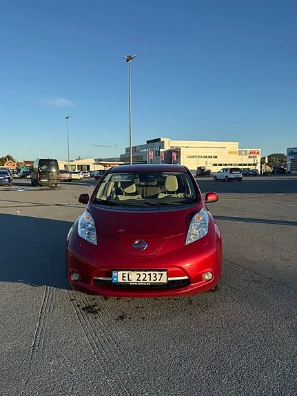 Nissan Leaf 2013 photo 5