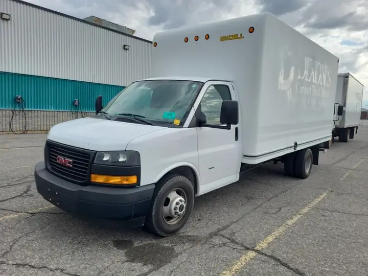 GMC Savana