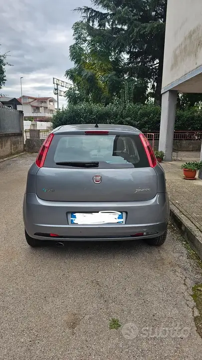Fiat Grande Punto 2008 photo 4