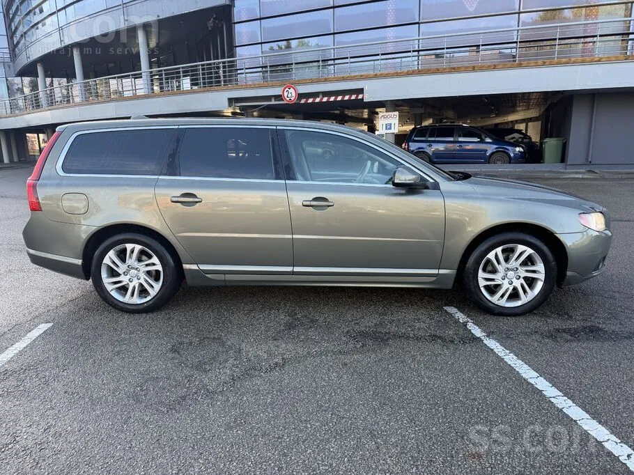 Volvo V70
