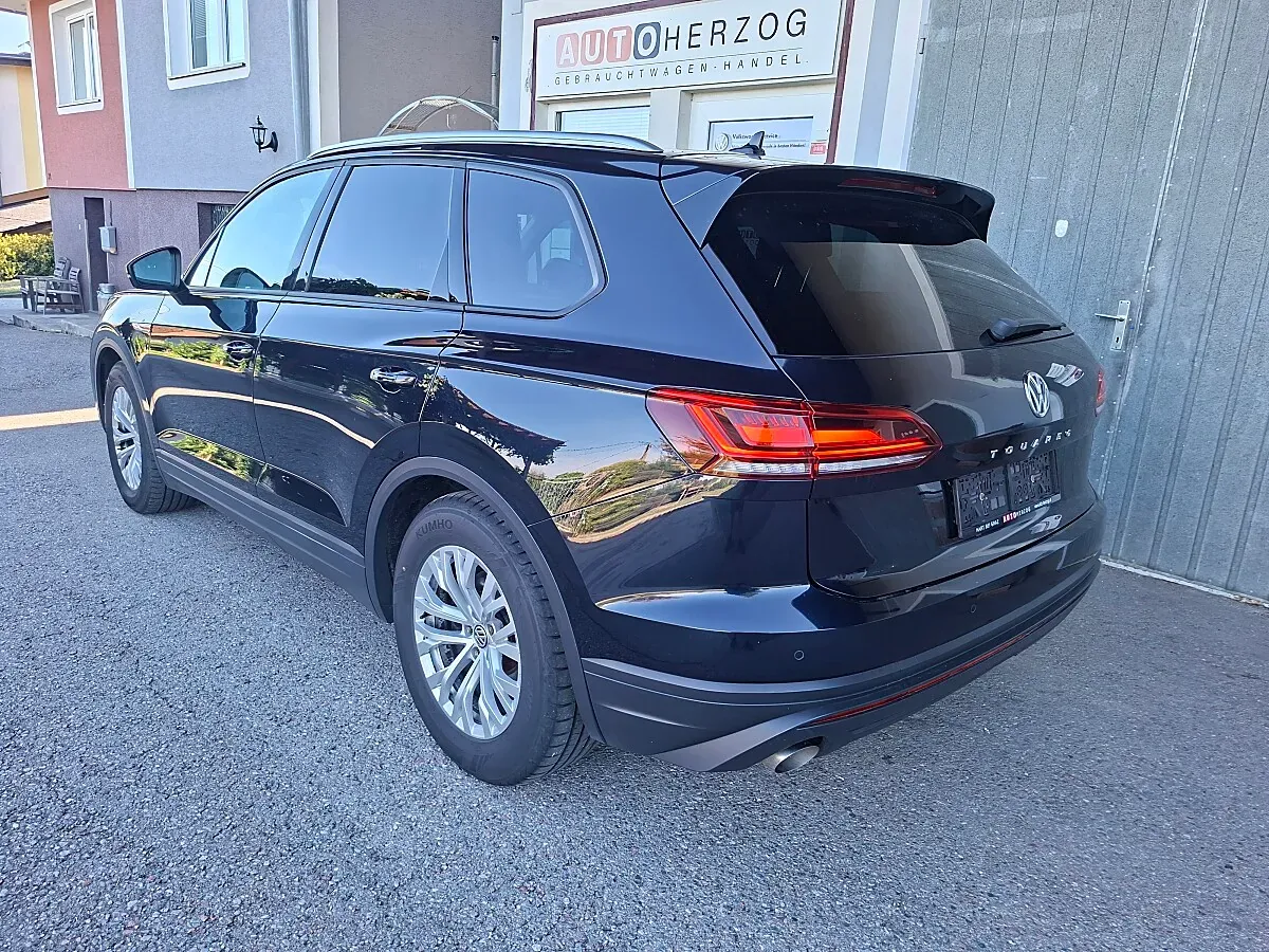 Volkswagen Touareg 2019 photo 3