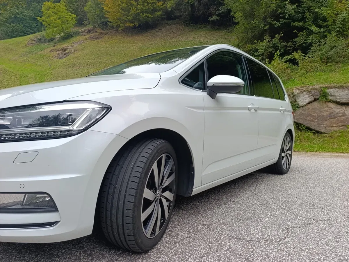 Volkswagen Touran 2016 photo 3