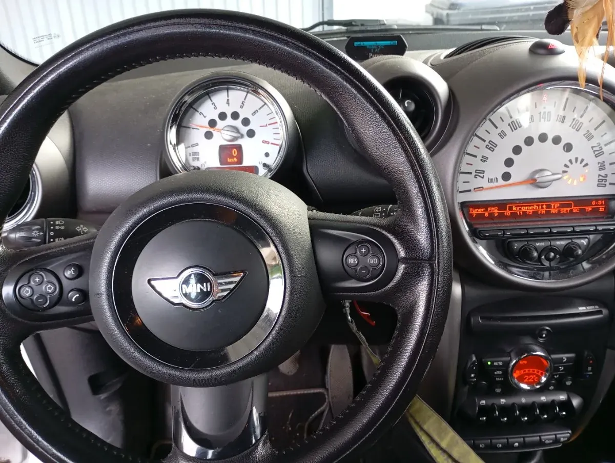 Mini Countryman 2011 photo 2