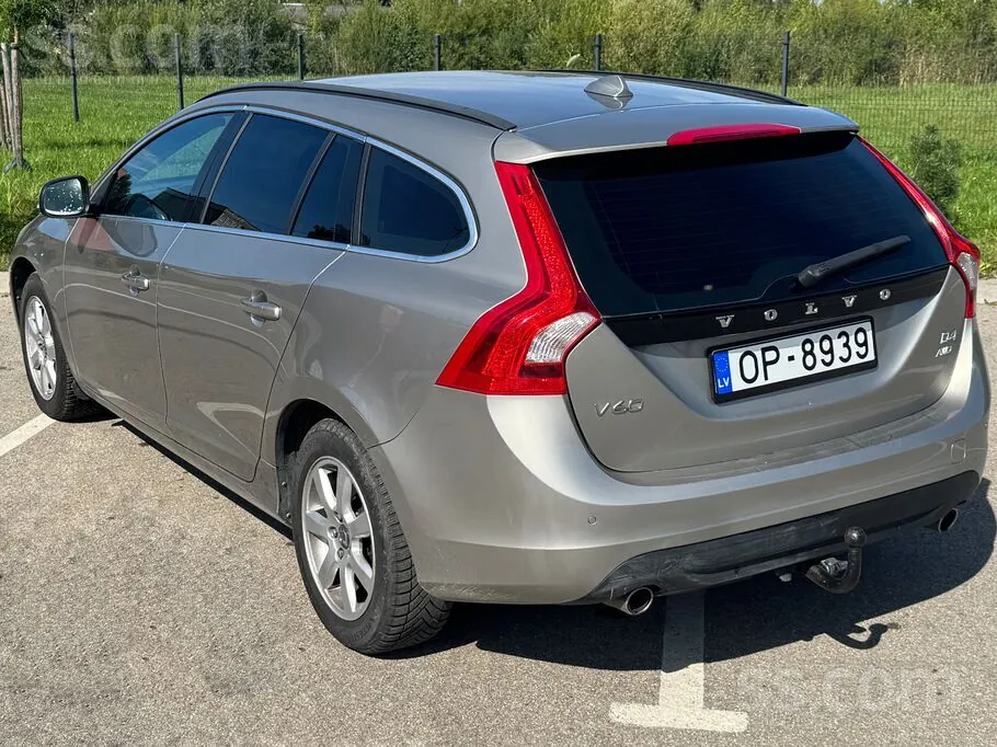 Volvo V60 2012 photo 3